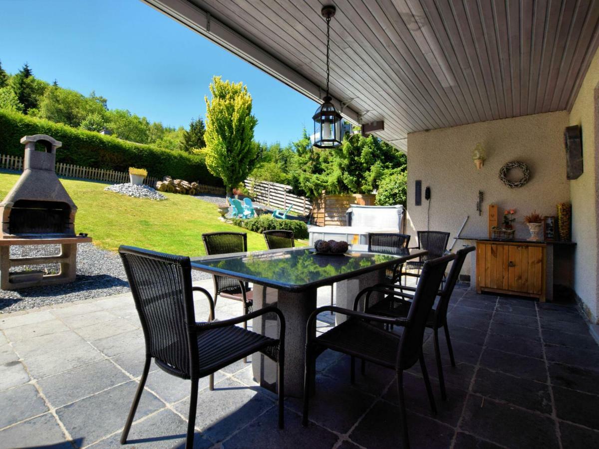 Luxurious Holiday Home With Jacuzzi Filly Exterior foto